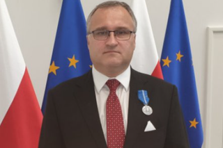 Walczył z komuną i był inwigilowany. Sławomir Szczot otrzymał status działacza opozycji antykomunistycznej i odznaczenie