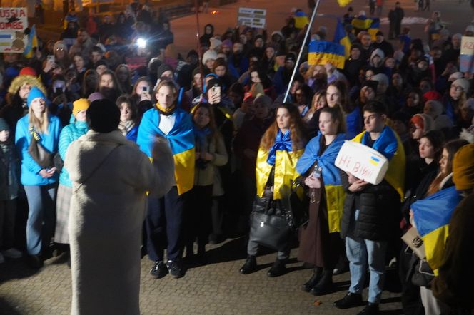 Manifestacja w trzecią rocznicę wybuchu wojny w Ukrainie