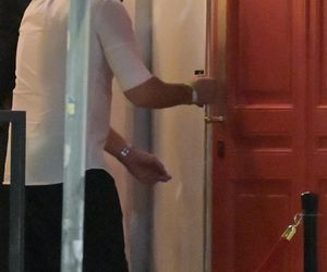 Niezła bibka Afryka Express. Obejrzeli razem odcinek, a potem poszli w tango. Iwan wyszedł ostatni