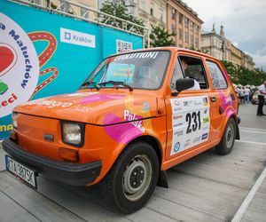 Finał Wielkiej Wyprawy Maluchów na Rynku w Krakowie
