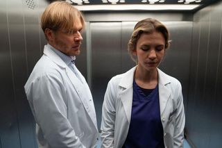 Na dobre i na złe odc. 967. Maks Beger (Tomasz Ciachorowski), Gloria (Aleksandra Grabowska)