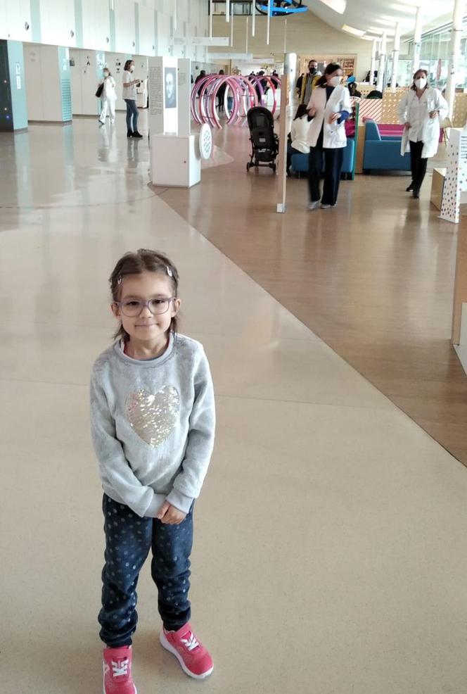 Groźny nowotwór zmienił jej życie w koszmar. Pomóżmy 5-letniej Mai ze Świdwina!