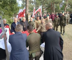 Młody żołnierz zginął na granicy z Białorusią. Odsłonili pomnik na jego cześć. „Niech będzie symbolem”