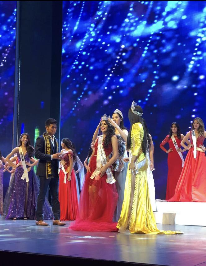 Roksana Oraniec - najpiękniejsza Polka w Chinach!