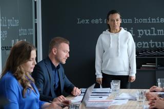 M jak miłość odc. 1677. Magda (Anna Mucha), Andrzej Budzyński (Krystian Wieczorek), Anita (Melania Grzesiewicz)