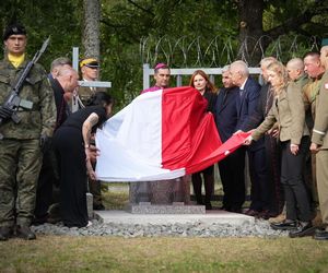 Młody żołnierz zginął na granicy z Białorusią. Odsłonili pomnik na jego cześć. „Niech będzie symbolem”