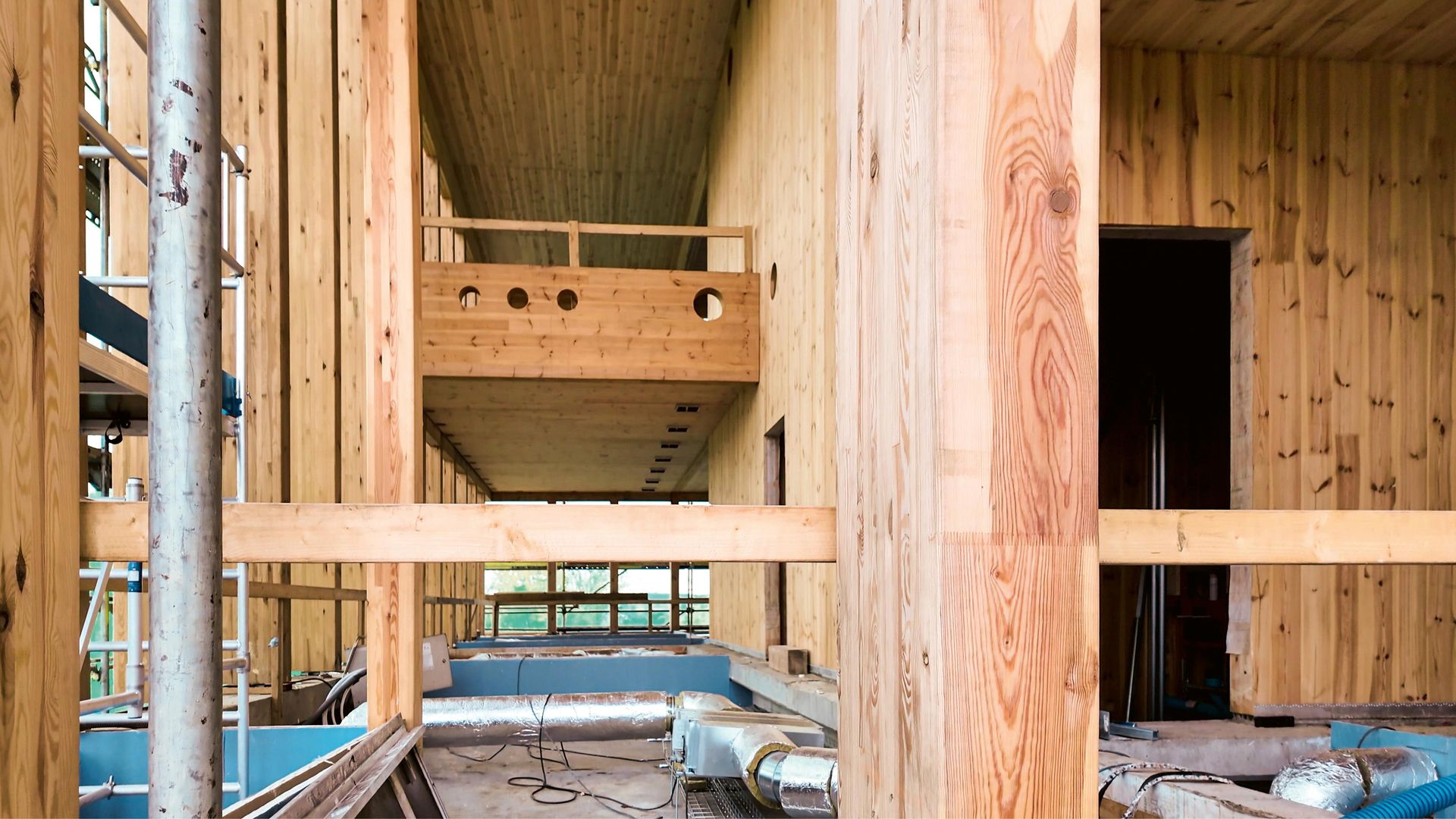 Drewniany biurowiec w Wielu