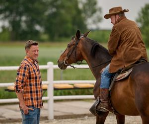 Na Wspólnej odc. 4073. Wojtek (Wojciech Błach), Juliusz (Daniel Olbrychski)