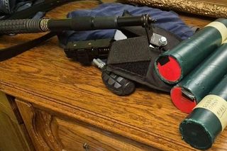 Ochroniarz groził Jerzemu Owsiakowi w sieci! Miał w domu prawdziwy arsenał broni!