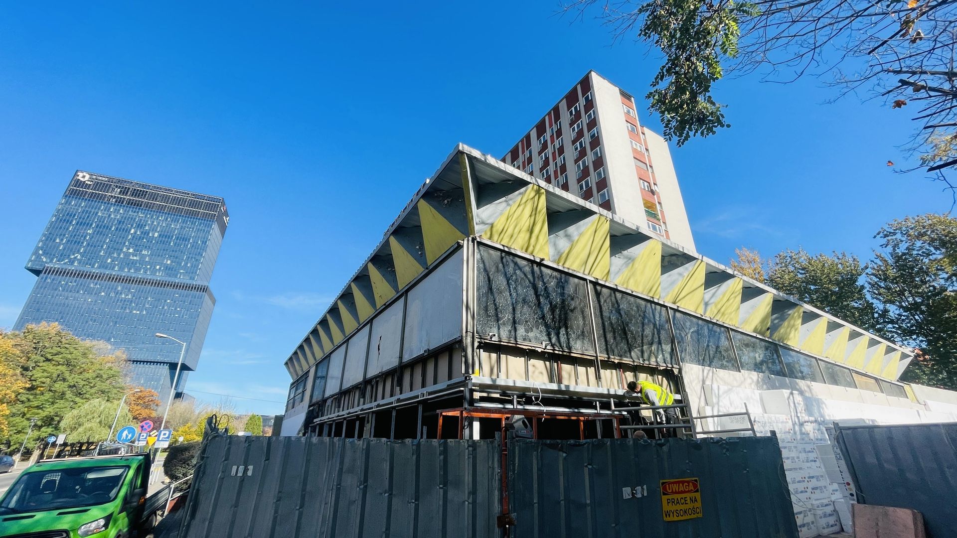 Budynek Biedronki projektu Kwaśniewicza w Katowicach