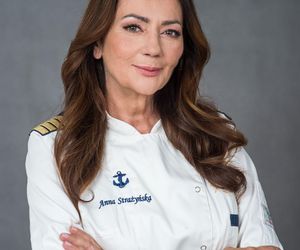 Anna Mucha, Anna Strażyńska