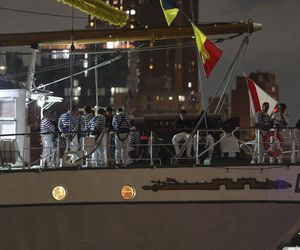 Tragiczny wypadek meksykańskiego żaglowca Cuauhtémoc w Nowym Jorku. Dwóch marynarzy nie żyje, 22 zostało rannych