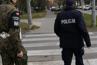 Wojsko ruszyło na ulice Torunia. Wspiera policję w działaniach 