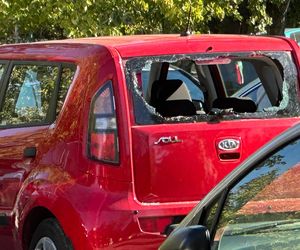 Uszkodzone samochody na Mokotowie