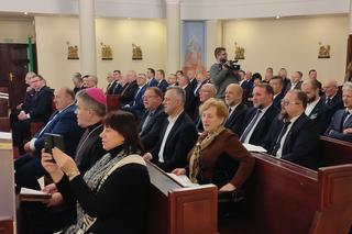 Samorządowcy z diecezji koszalińsko-kołobrzeskiej z wizytą u biskupa