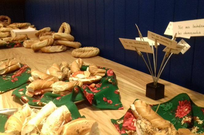 W Muzeum mozna skosztowac każdego typu obwarzanka, a nawet kanapek