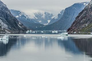 Grenlandia: woda z lodu, który stopniał w jeden weekend, zapełniłaby ponad 7 mln basenów!