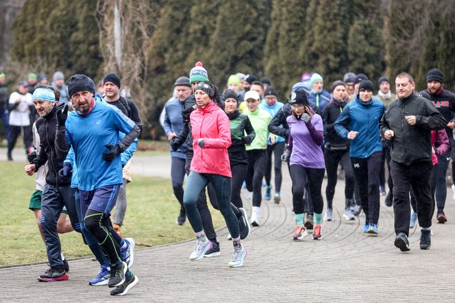 Sobotni parkrun jak zwykle przyciągnął tłumy. To wyjątkowy bieg w samym sercu Katowic ZDJĘCIA