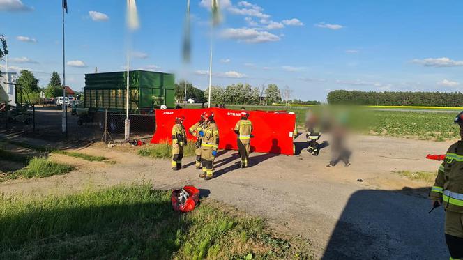 Dłużniewo. Motocykl roztrzaskany na kawałki! 33-latek zginął przez innego kierowcę [ZDJĘCIA]