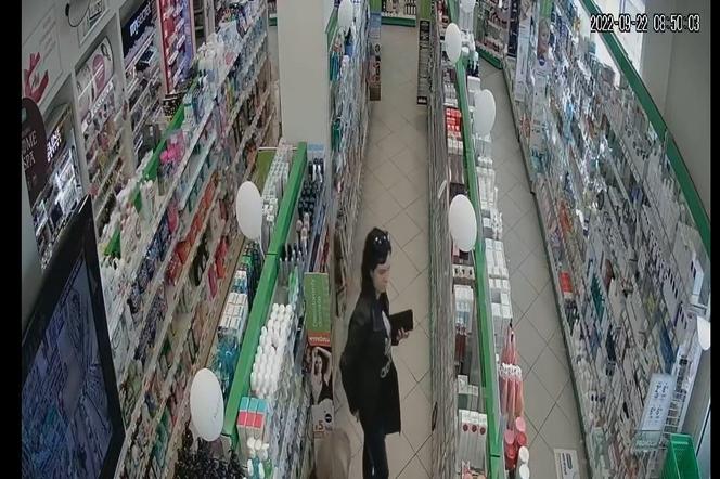 Wyniosła ze sklepu drogie perfumy i zniknęła! Teraz szuka jej świecka policja [ZDJĘCIA]