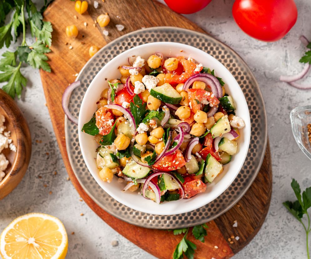 Turecka sałatka z ciecierzycy
