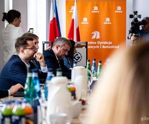 Posiedzenie sejmowej Komisji Infrastruktury w Porcie Gdynia