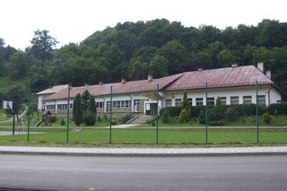 To jedna z najpiękniejszych małopolskich wsi. Kiedyś należała do zakonnic 