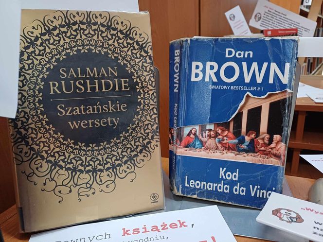 Uwaga CENZURA! Tych książek w bibliotece nie wypożyczycie [ZDJĘCIA]