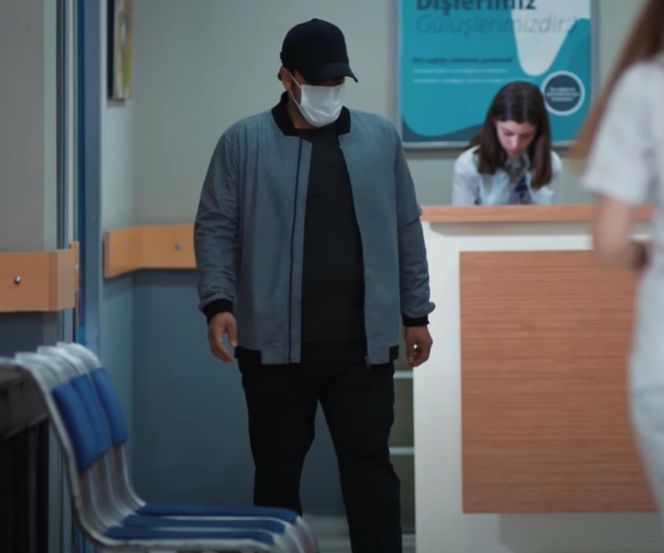 Idris - śmierć. Zdjęcie ze sceny, w której ginie postać z serialu "Emanet"