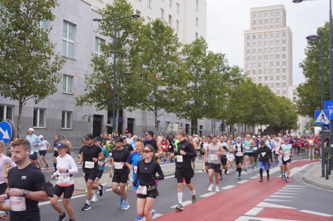 Uczestnicy Maratonu Warszawskiego 2025