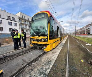 Zderzenie dwóch tramwajów w Warszawie. Wiele osób rannych