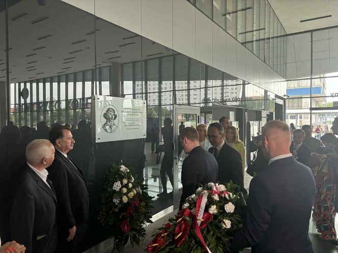 Dworzec Olsztyn Główny ma patrona. Żaden obiekt kolejowy w Polsce nie nosi takiego imienia