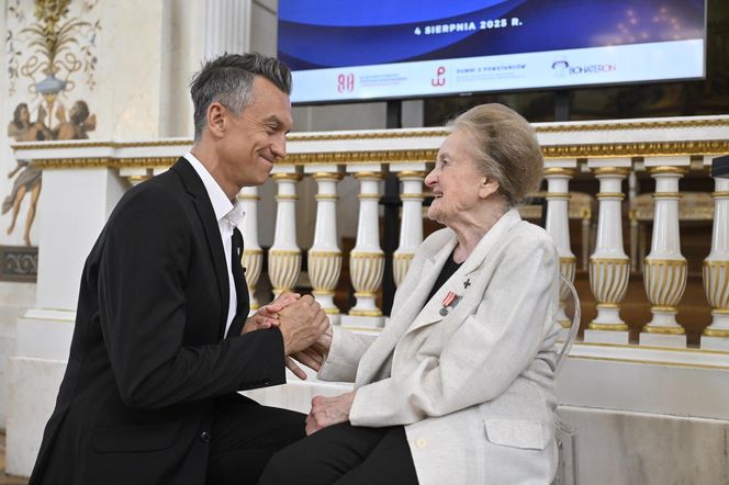 Dziennikarka "Super Expressu" Izabela Kraj odznaczona medalem "Dumni z Powstańców"