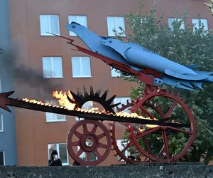 Płonące Ptaki Hasiora zapłonęły