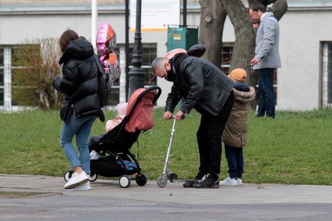 Prowadzi wózek za 4000 zł