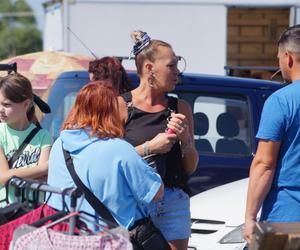 Pchli targ, czyli wyprzedaż garażowa w podbydgoskich Przyłękach [ZDJĘCIA]