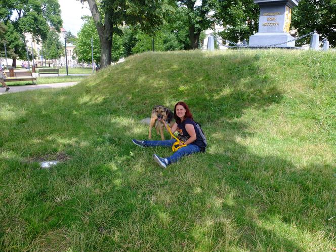 Szukały kochających ludzi na Placu Litewskim