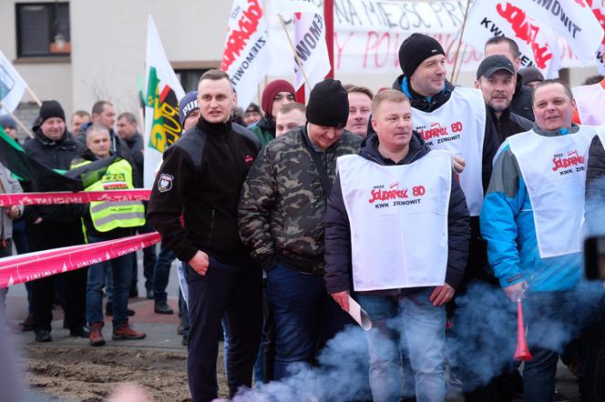 GORĄCA atmosfera w Imielinie! Górnicy chcieli się bić z mieszkańcami?