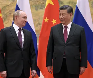 Chiny staną po stronie Putina w wojnie na Ukrainie? NATO i Japonia ostrzegają
