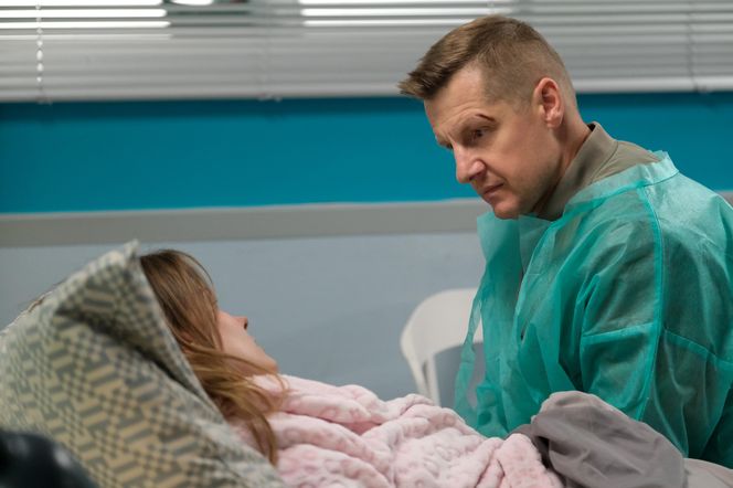 M jak miłość, odc. 1878. Paweł (Rafał Mroczek), Franka (Dominika Kachlik)