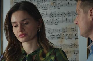 	M jak miłość odc. 1735 po wakacjach. Franka (Dominika Kachlik), Paweł (Rafał Mroczek)