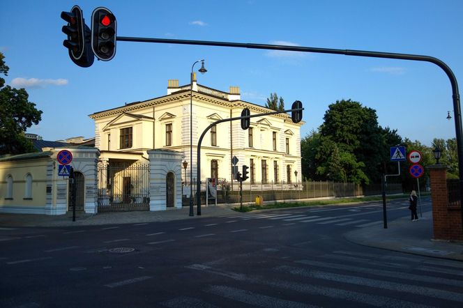 To najpiękniejszy pałac w Łódzkiem według AI