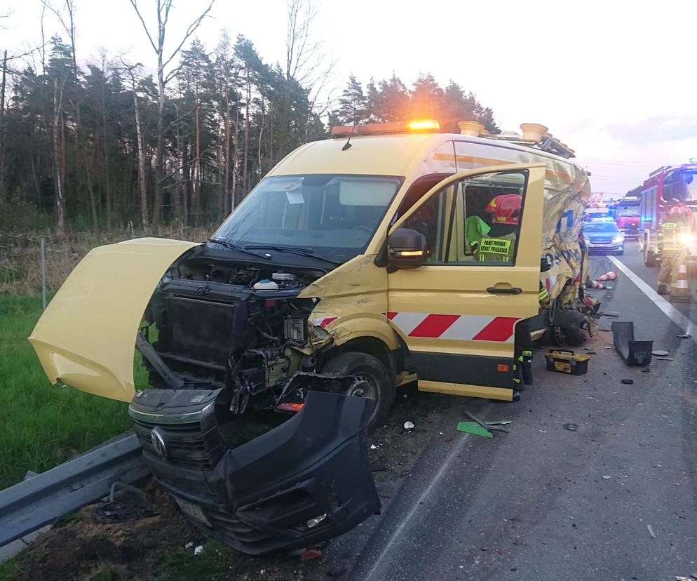 Koszmarny wypadek na A4 w Jaworznie. Ciężarówka wjechała samochód 
