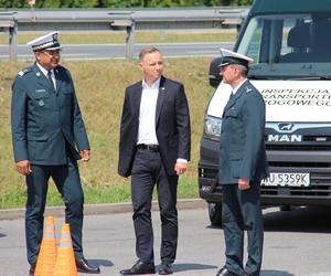 Andrzej Duda w punkcie kontroli Inspekcji Transportu Drogowego w Morawicy