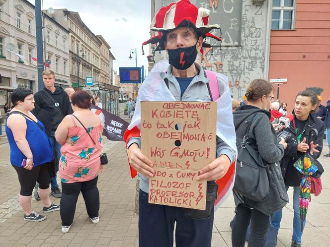 Protest kobiet w Bydgoszczy po śmierci ciężarnej pani Doroty. „Chcemy żyć w Europie XXI wieku”