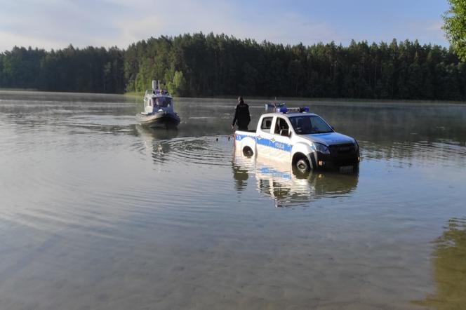 Ciało 68-letniego wędkarza odnaleziono w jeziorze Pluszne
