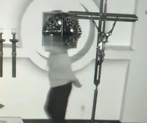 Porozrzucał sutanny i przedmioty liturgiczne. Zginęły pieniądze oraz wino mszalne