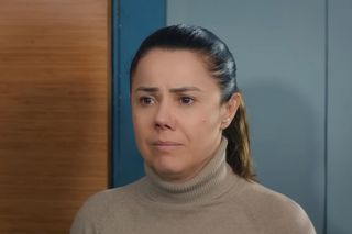 Zeynep drąży temat matki, Bülent ukrywa ojcostwo