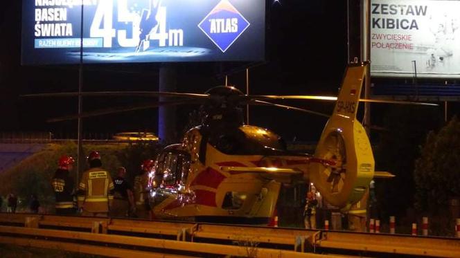 BMW zmasakrowane przez ciężarówkę. Poważny wypadek przy trasie S8