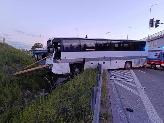 Kierowca autobusu MPK zginął po zderzeniu z innym autobusem